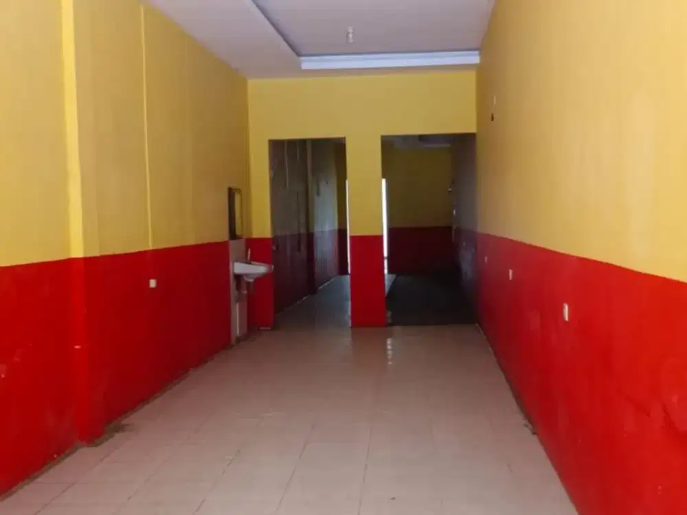 Disewakan Ruko Strategis Area UMS Lokasi Ramai & Potensial