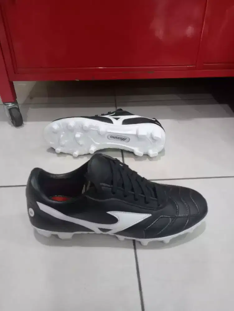sepatu bola kulit asli insole jahitan