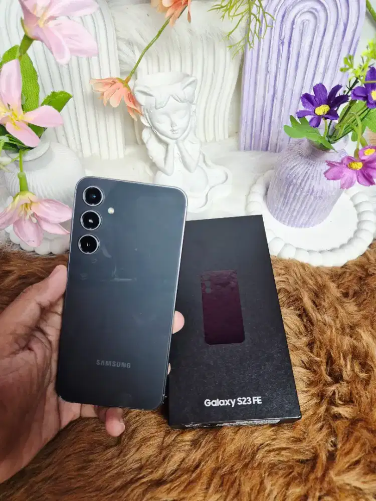 Hp samsung s23 fe 256gb second lengkap mulus like new