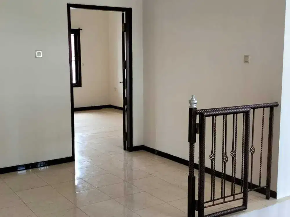 Rumah Darmo Baru 2Lt Full Renov