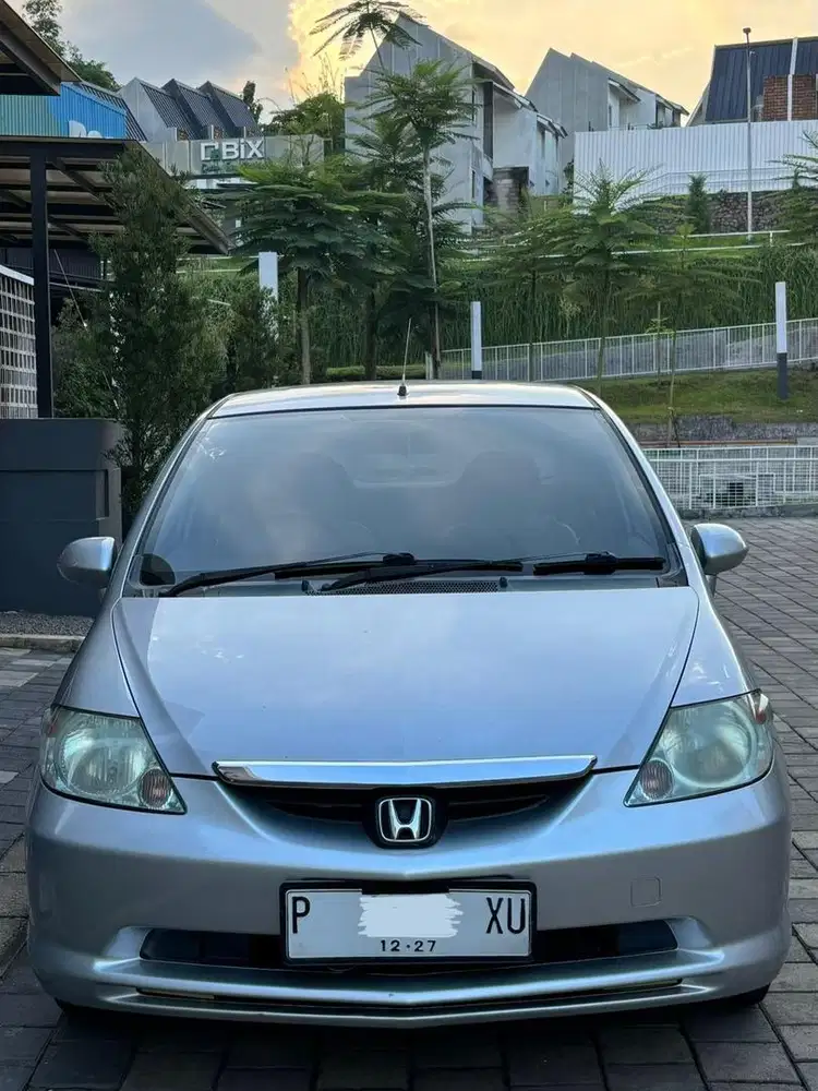 Mobil Honda City 2004