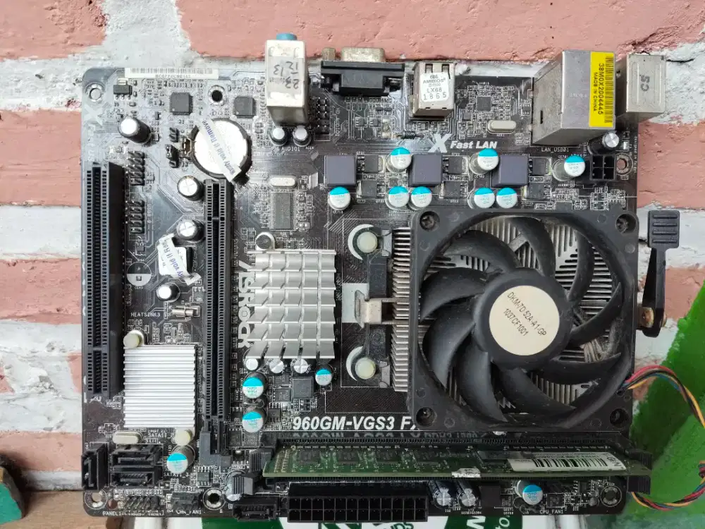 Dijual Motherboard ASRock 960GM-VGS3 FX