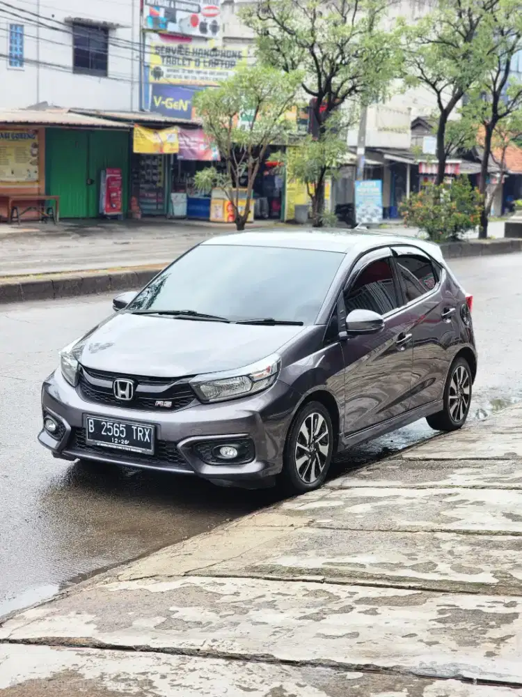 BRIO RS CVT 2021 LOW KM