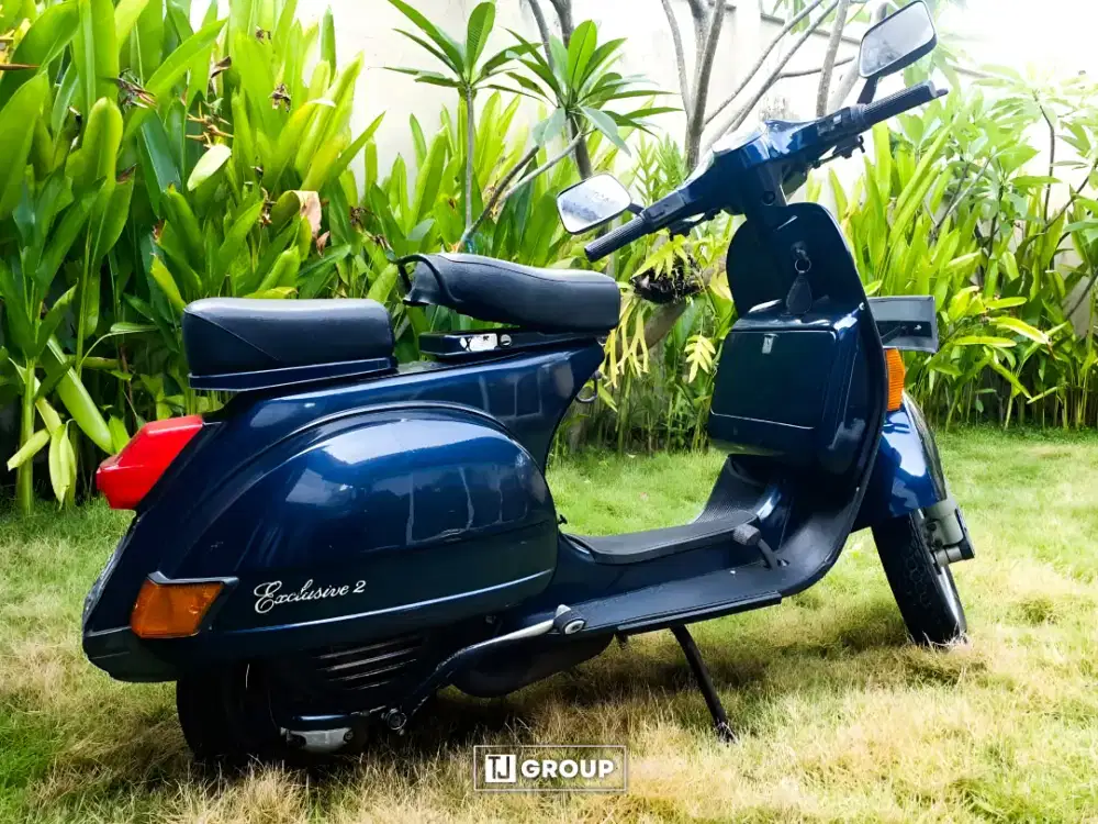 FOR SALE!! Vespa Exclusive 2 2002