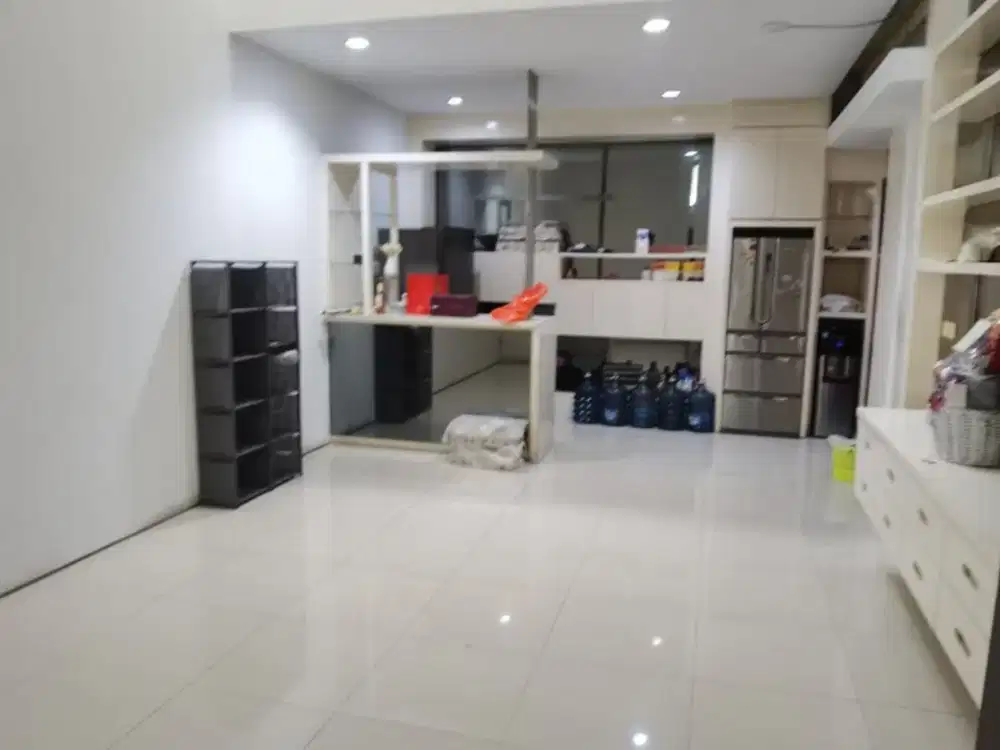 Rumah Citra Garden 6 Dijual Harga Murah Semi Furnished 2 Lantai Mezanin Siap Huni Kalideres Jakarta Barat