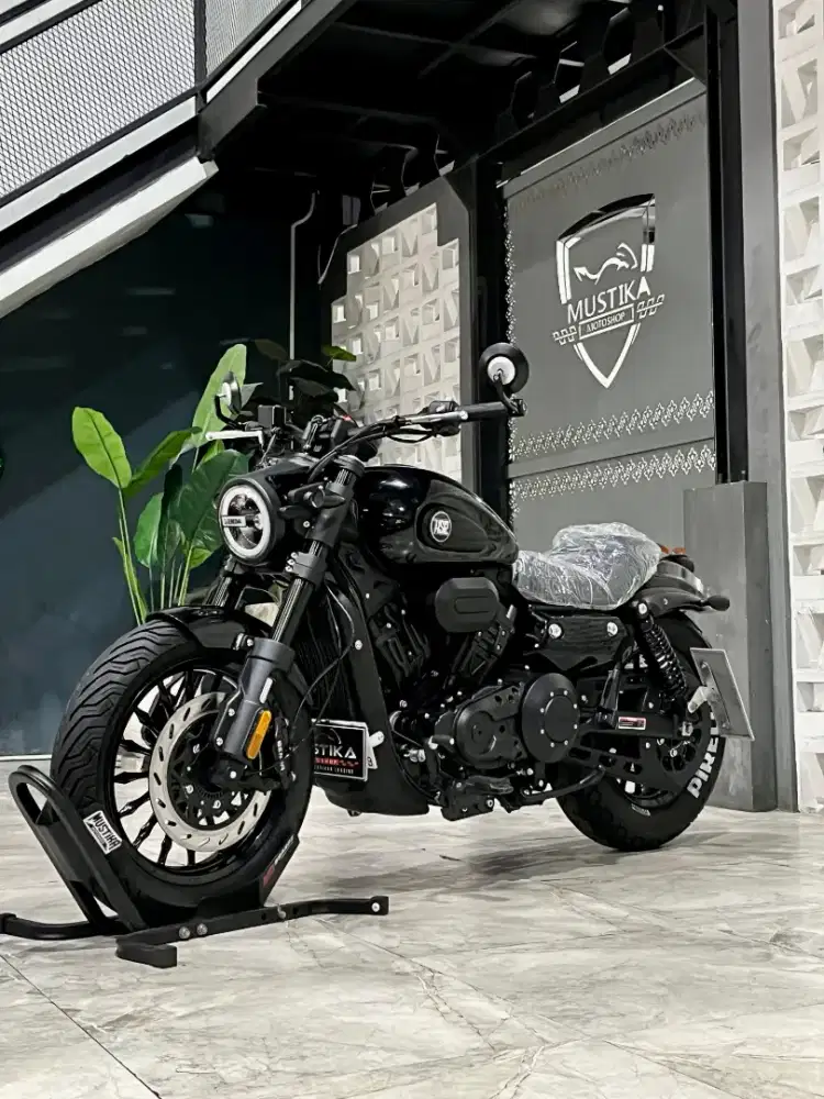 Odo 1200‼️Keeway Benda v252c Black. DANNY Mustika Motor Sulfat