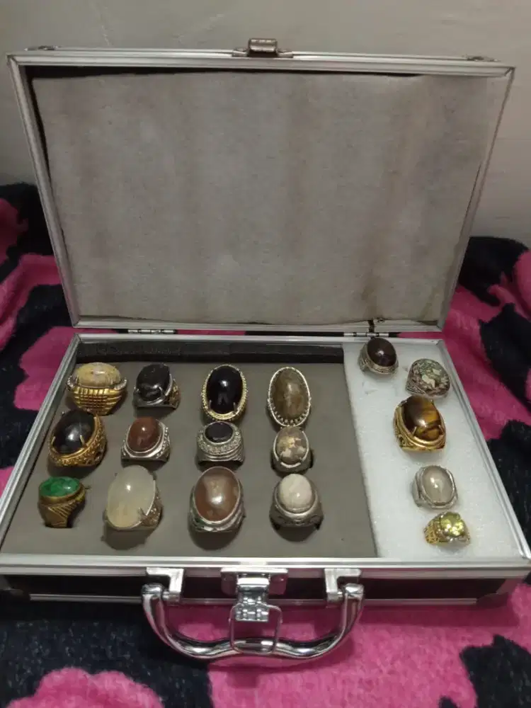 BATU AKIK BARU DAN SECOND