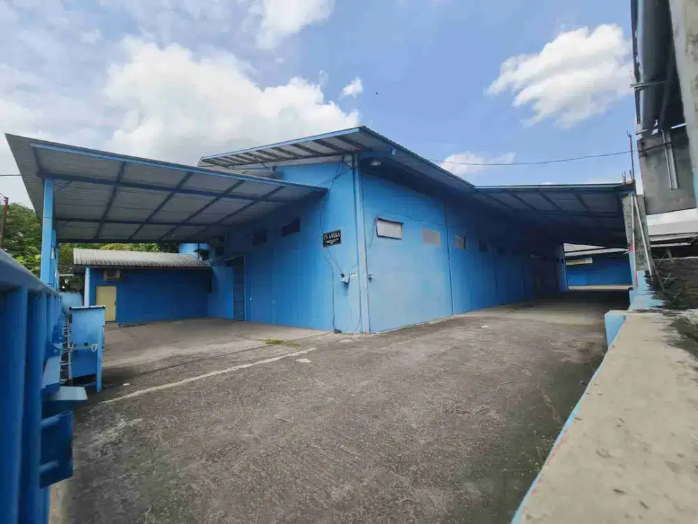 Gudang Eks Pabrik Siap Pakai Dekat Jalan Raya Solo Purwodadi