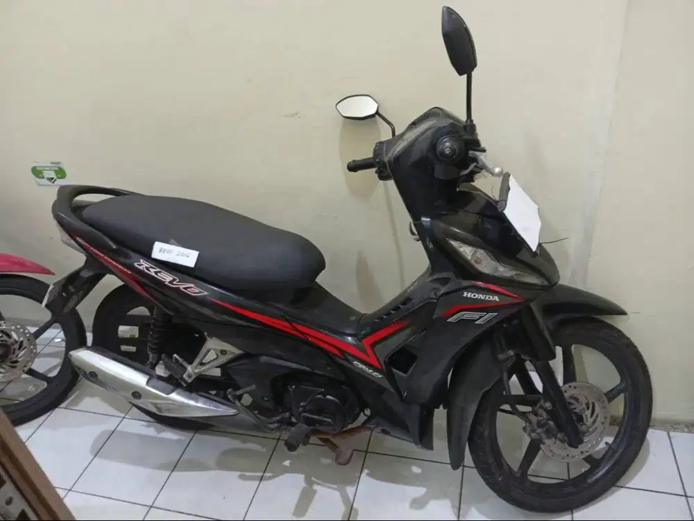 DIJUAL CEPAT MOTOR HONDA REVO 2016