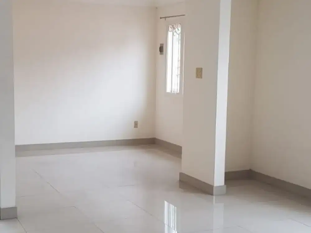 Rumah hoek siap huni di Hang Lekir - Kebayoran Jakarta Selatan