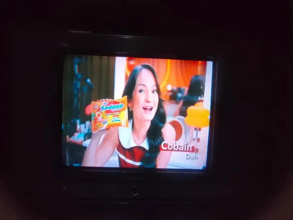 Tv tabung 21 in, merk polytron