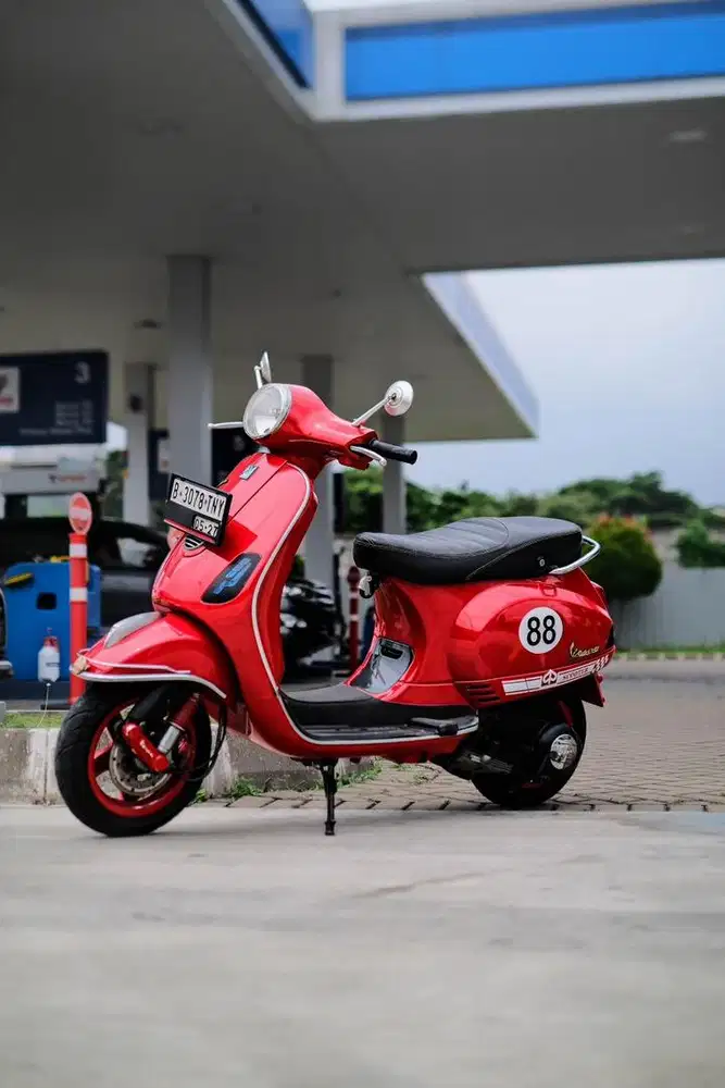 VESPA LX 150 2VIE 2012 MURAH BERGARANSI