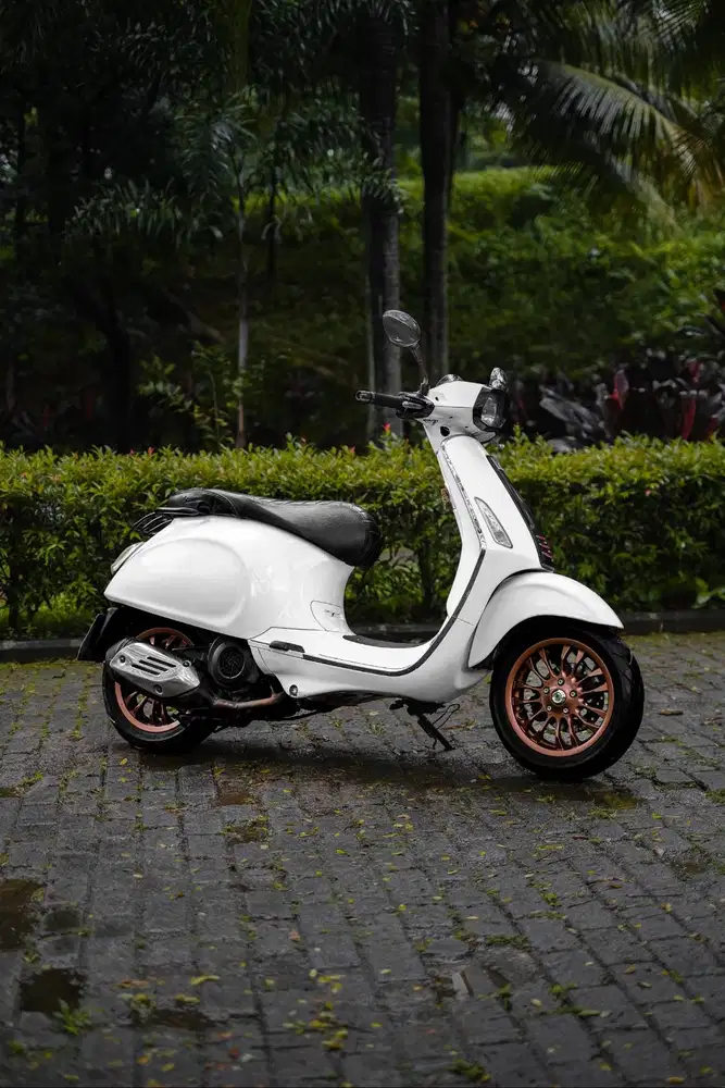 JUAL VESPA MATIC BEKAS/SECOND  SPRINT 150 3VIE 2015 MURAH BERGARANSI