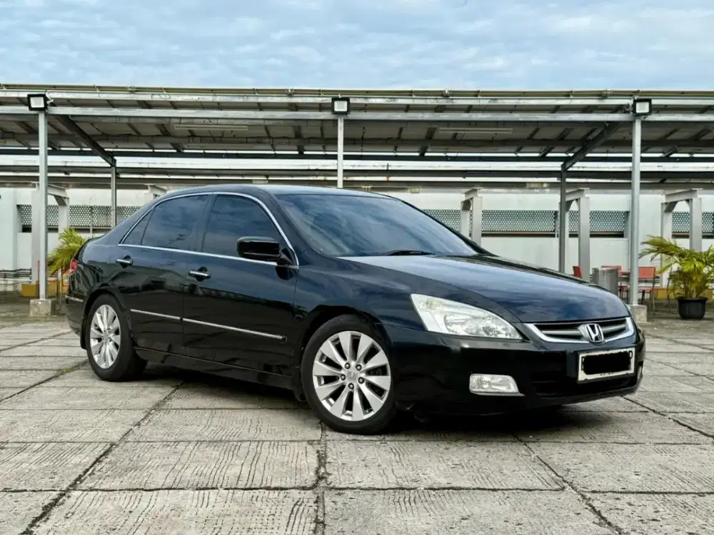 Honda Accord 2.4 VTIL Manual 2004 Low KM 137RB