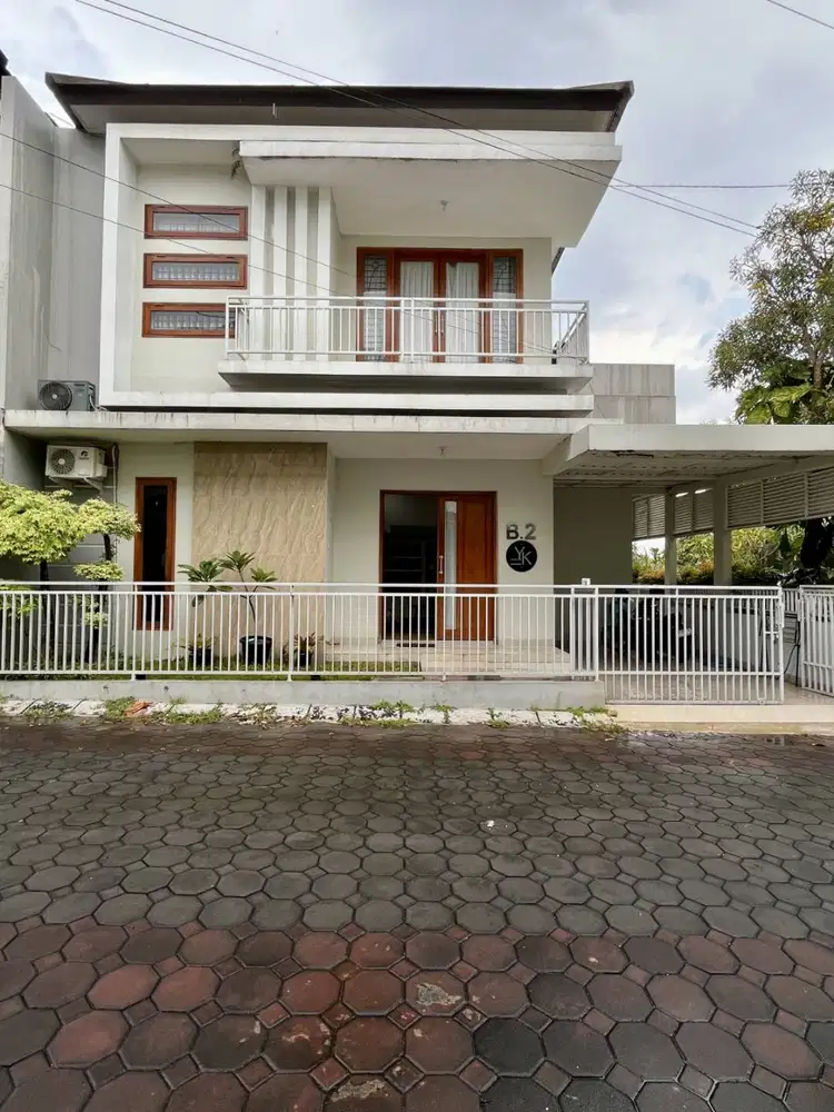 Rumah Bagus Dalam Perumahan Dekat JEC Gedong Kuning