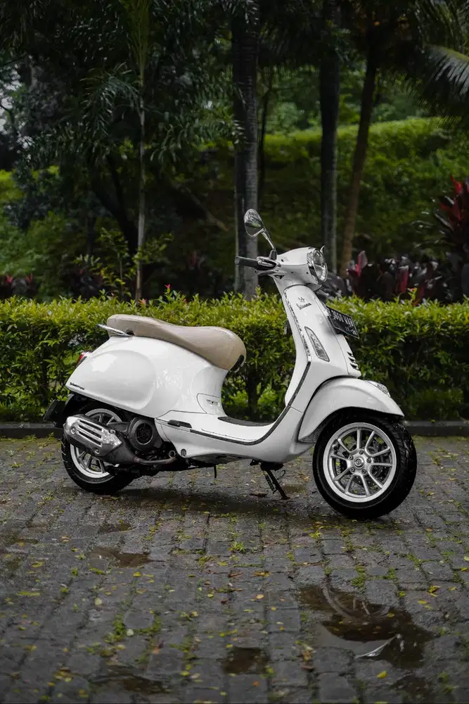 JUAL VESPA MATIC BEKAS/SECOND  PRIMAVERA 150 2021 MURAH BERGARANSI