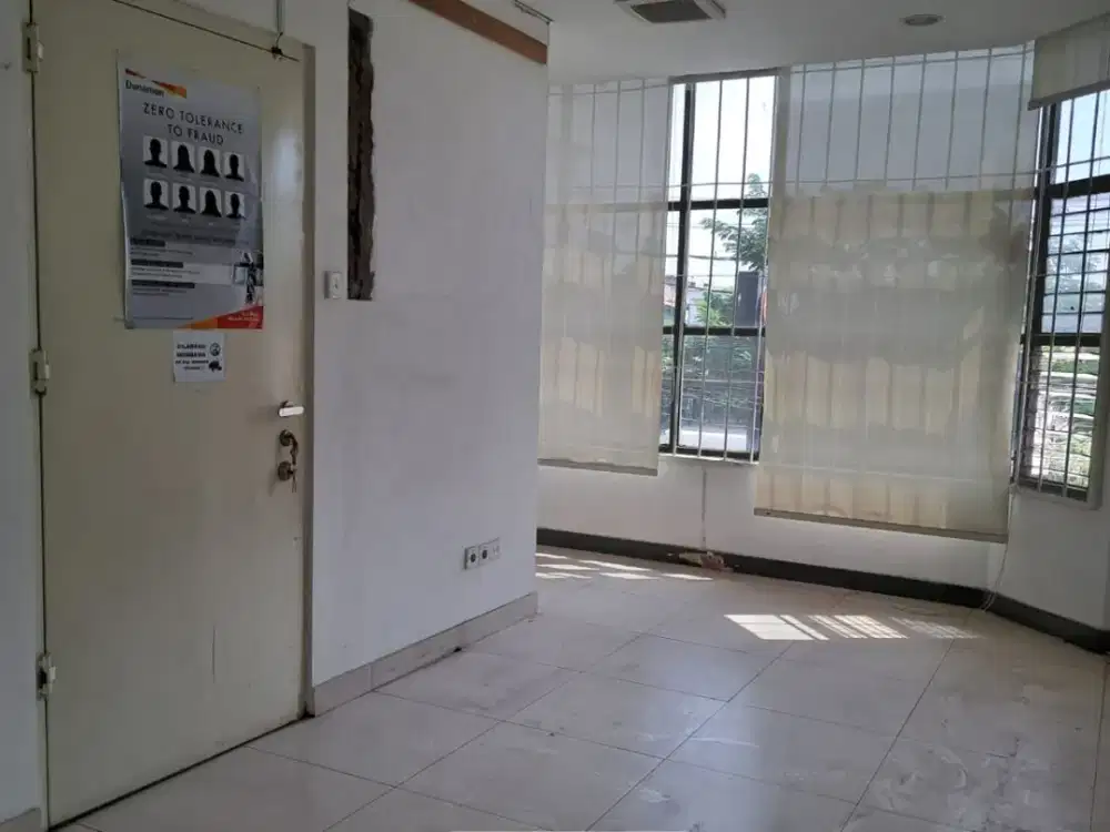 Disewakan Ruko Raya Wiyung