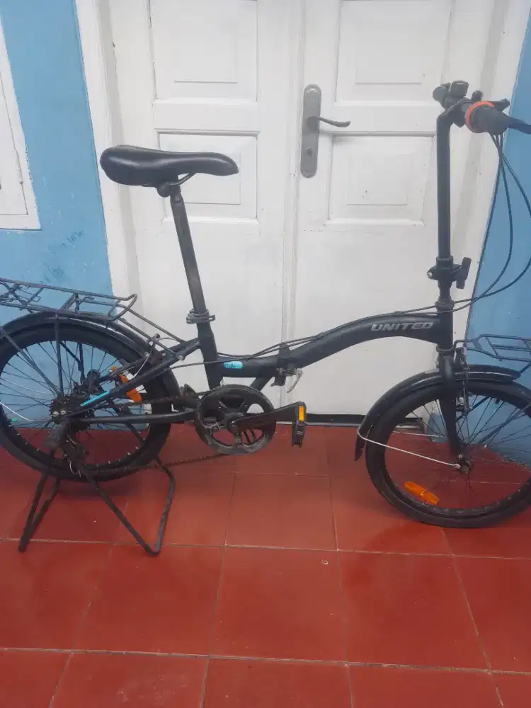 Sepeda lipat united Stylo UK 20