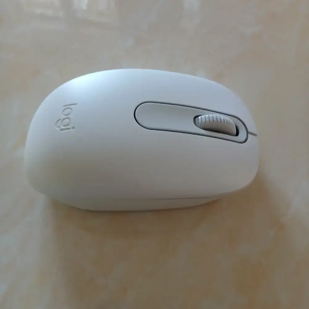 LOGITECH M196 MOUSE BLUETOOTH (harga nego)