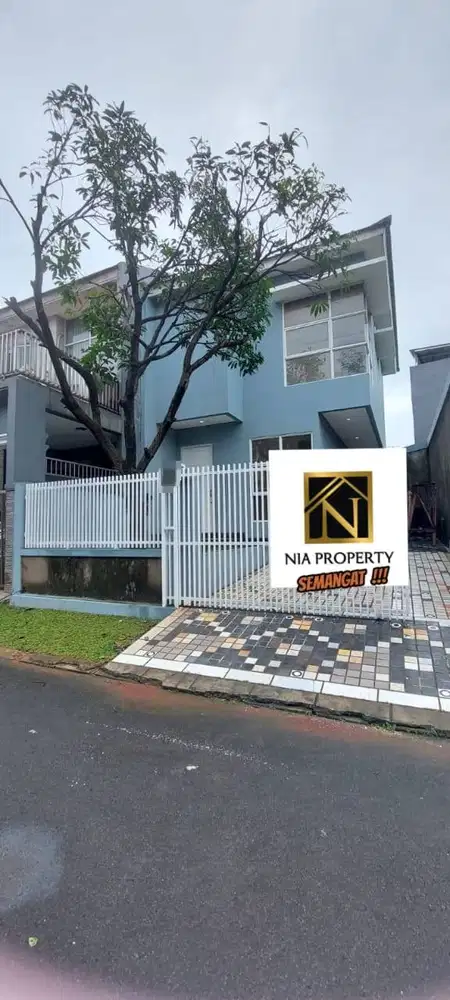 Dijual rumah siap huni rapi habis renovasi di Citra Gran Cibubur