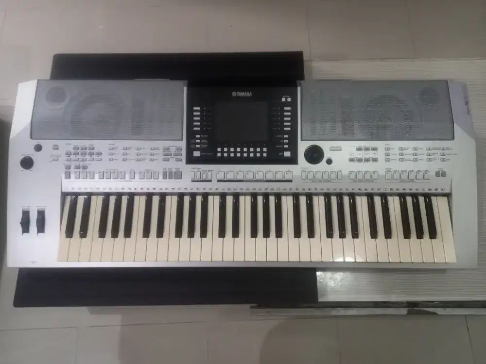 Keyboard Yamaha Psr s910