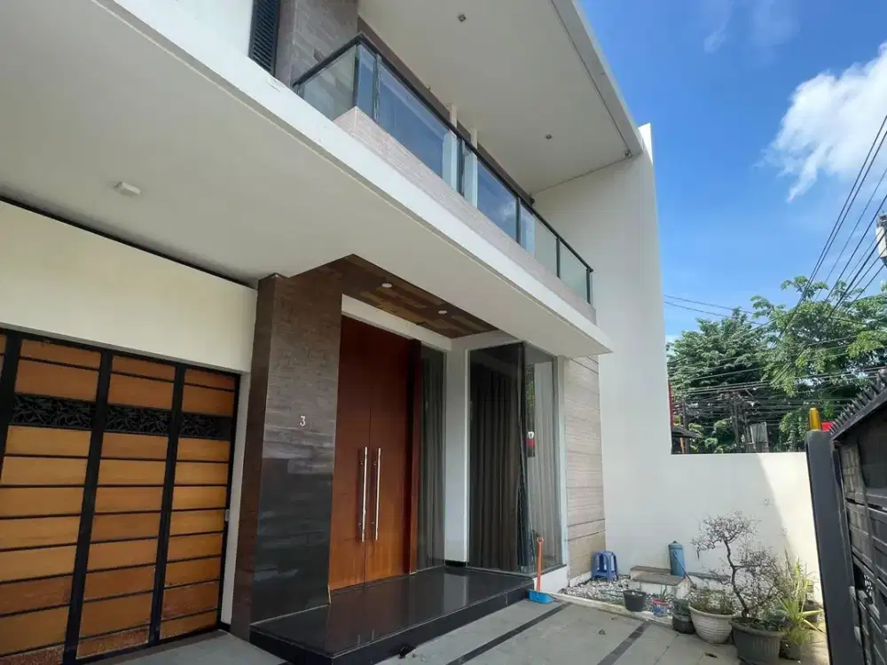 Rumah di Jl.Pandanaran Tengah Kota Semarang