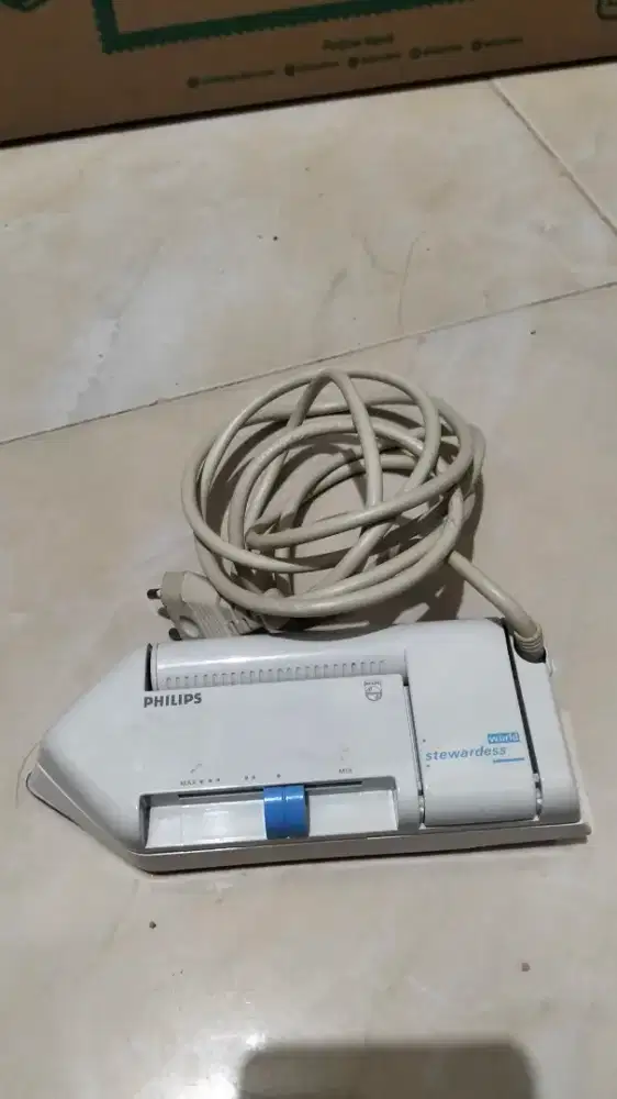 Setrika Philip HD1310 Traveller