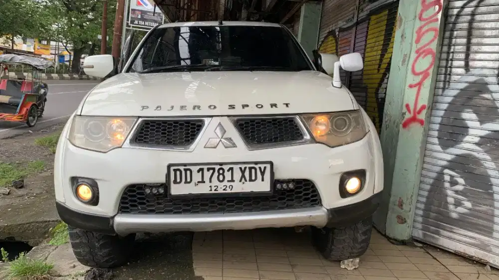 2013 Mitsubishi Pajero sport 2.5D GLS 4x2 MT