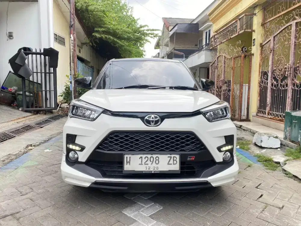 Toyota Raize GR Sport TwoTone DP 20jt