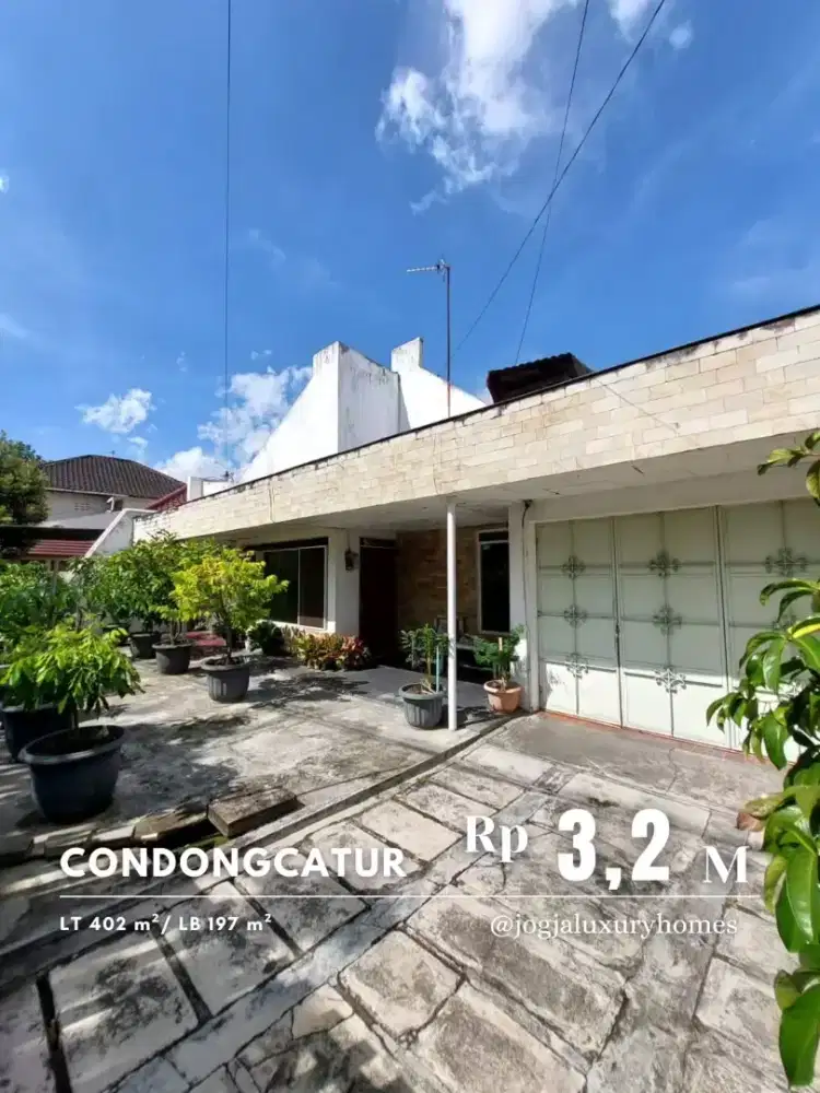 Dijual Rumah Halaman Luas di Barat Terminal Condongcatur