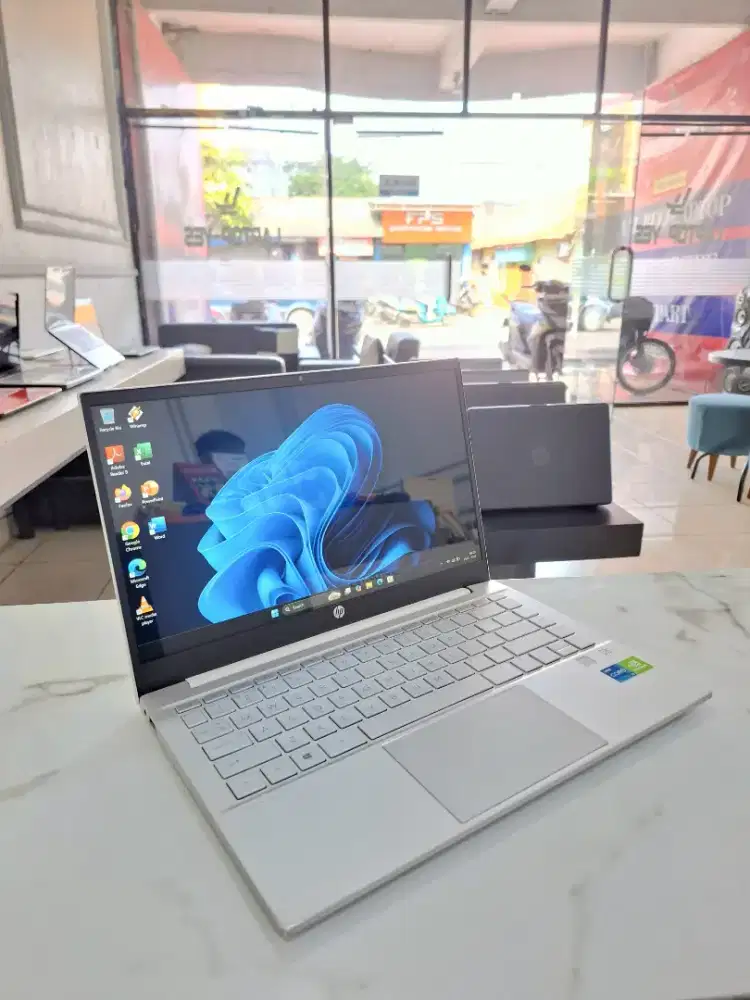 Laptop HP Pavillion 14 core i5 gen 11 nvidia mx 450