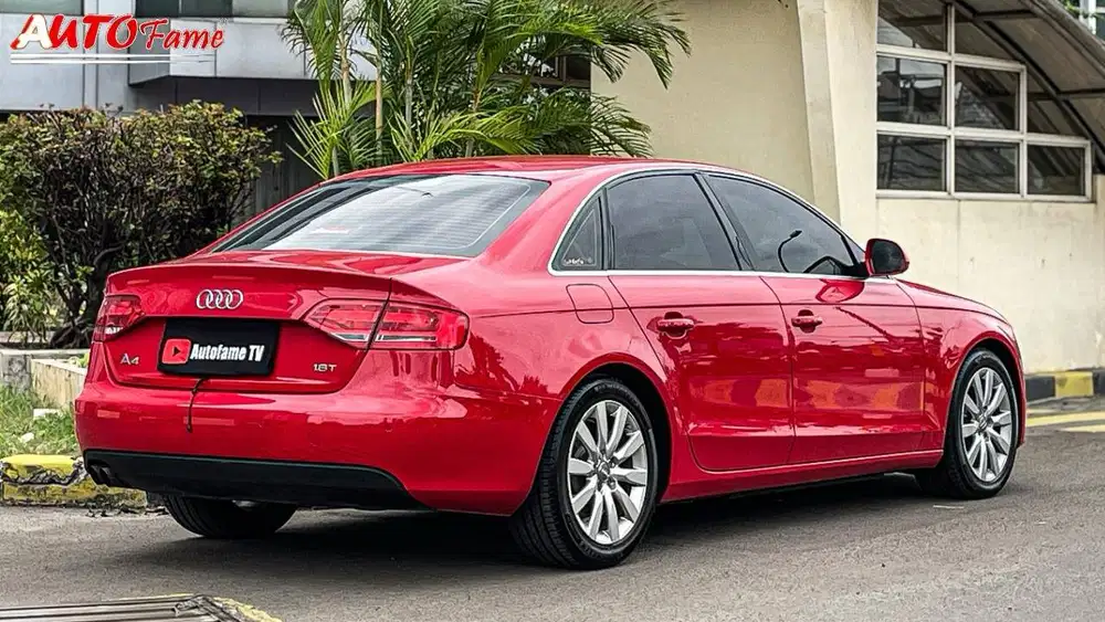 Audi A4 1.8T TFSI B8 Red On Black NIK 2009 DRL LED Lamp