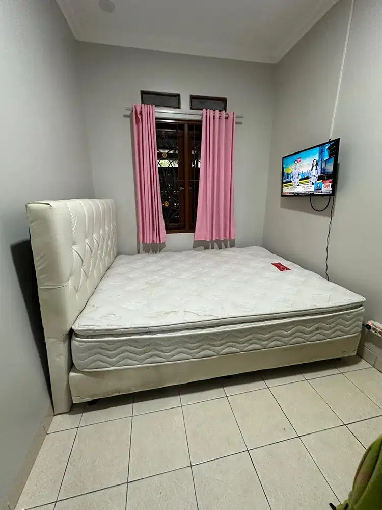 Kasur satu set merk clarisa