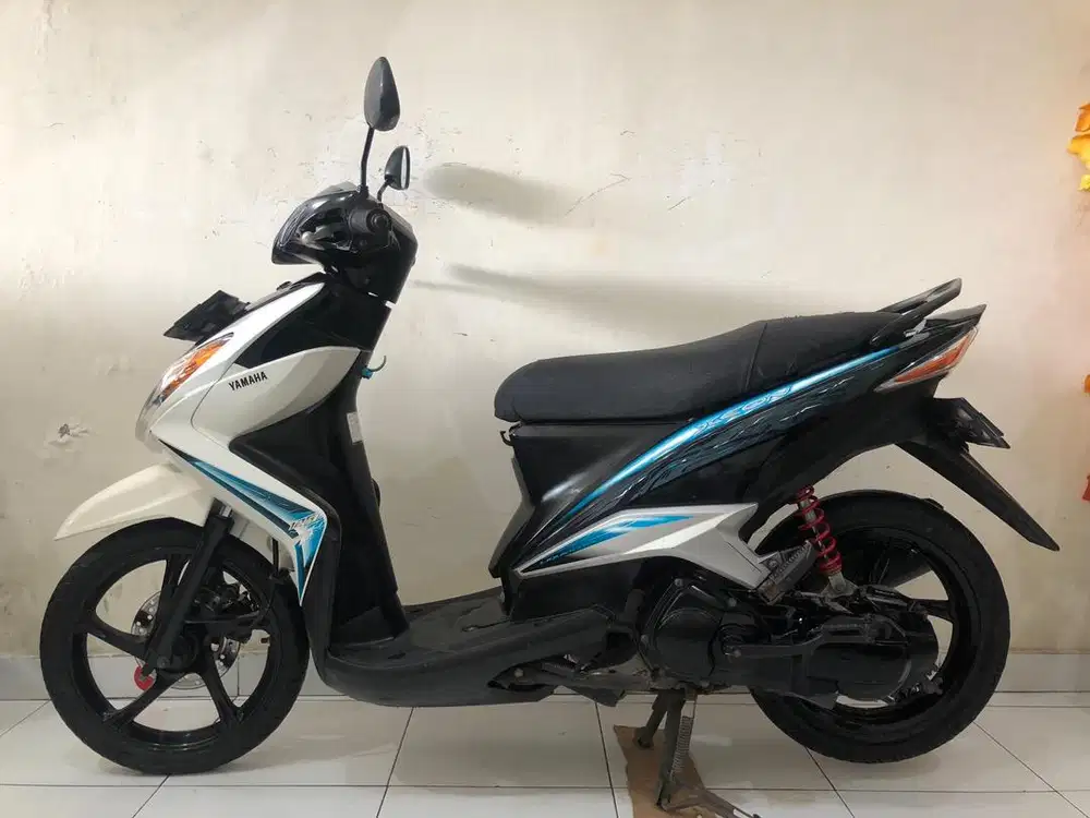 Yamaha Xeon Th.2011 putih!!