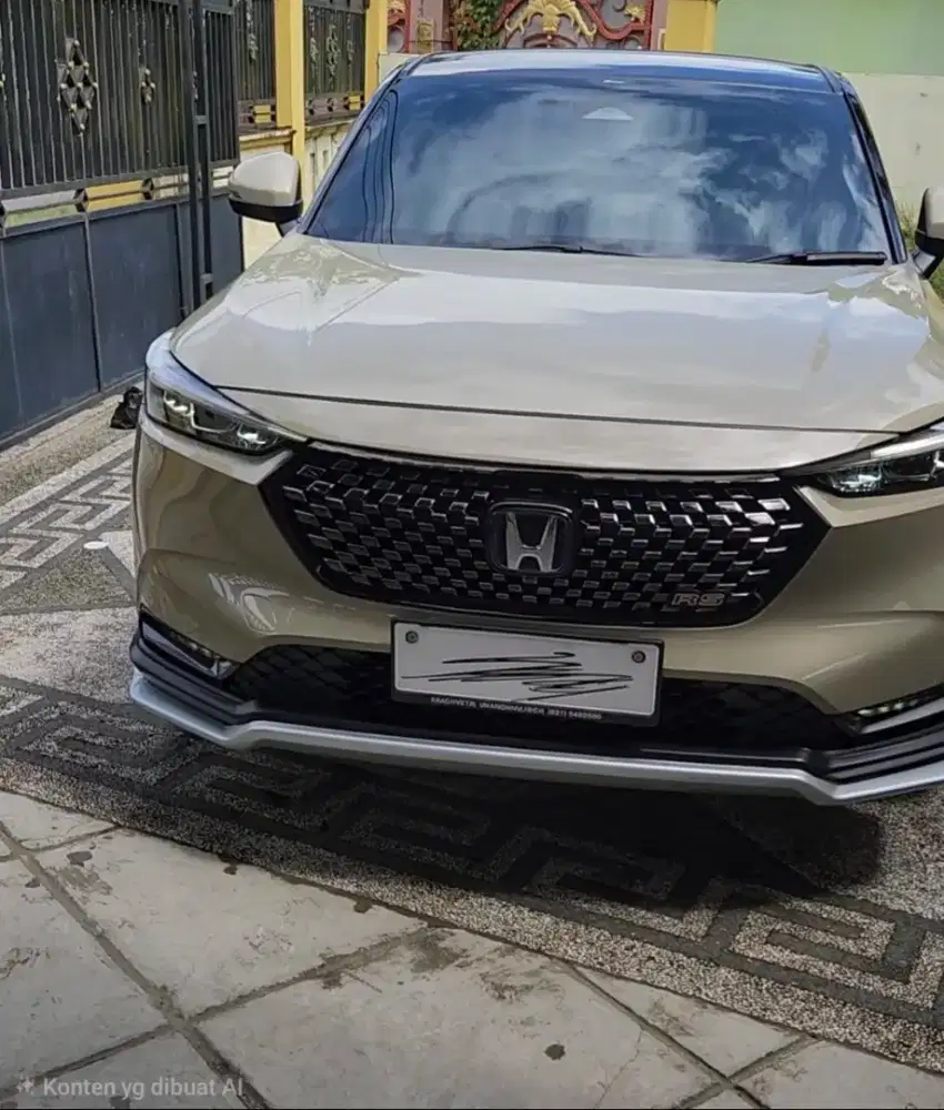 Honda new hrv se 2023 two tone sand khaki