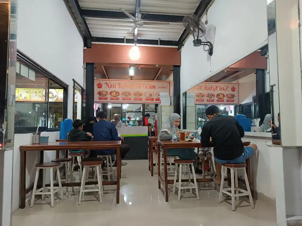 Berpengalaman memasak nasi Kabuli