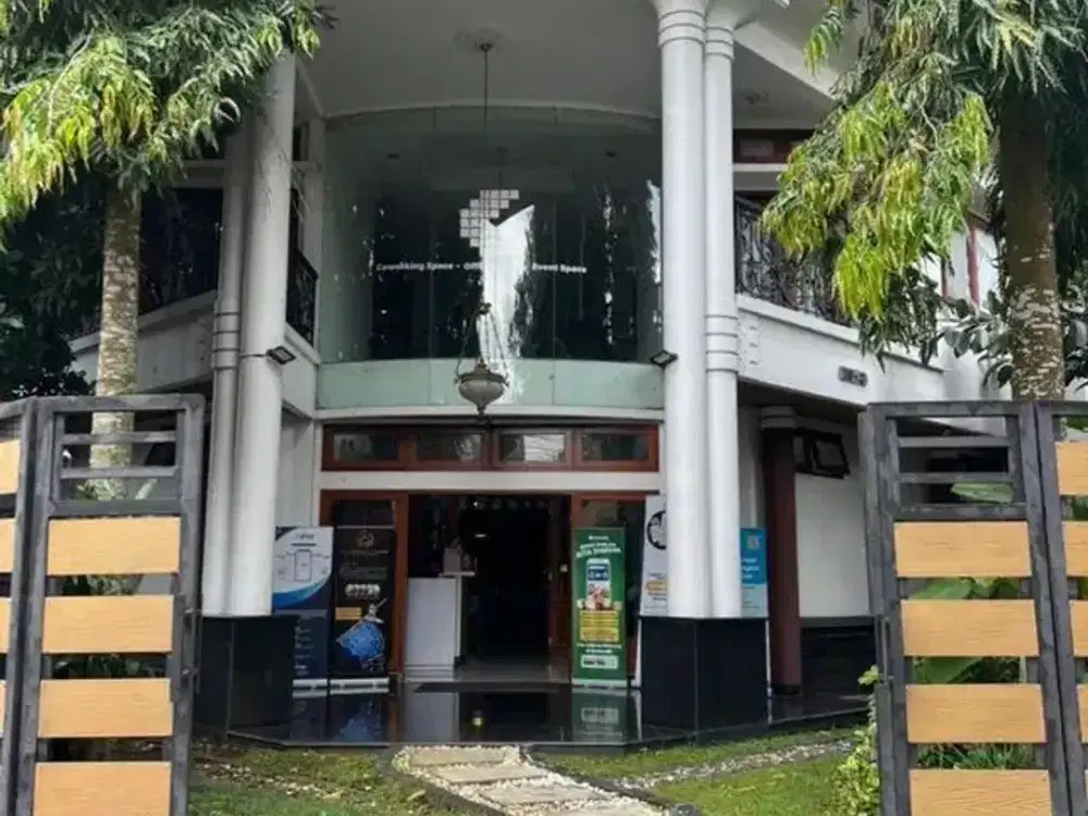 TURUN HARGA JUAL CEPAT DI BAWAH HARGA PASAR RUMAH KANTOR 3 LANTAI DI DAGO BANDUNG