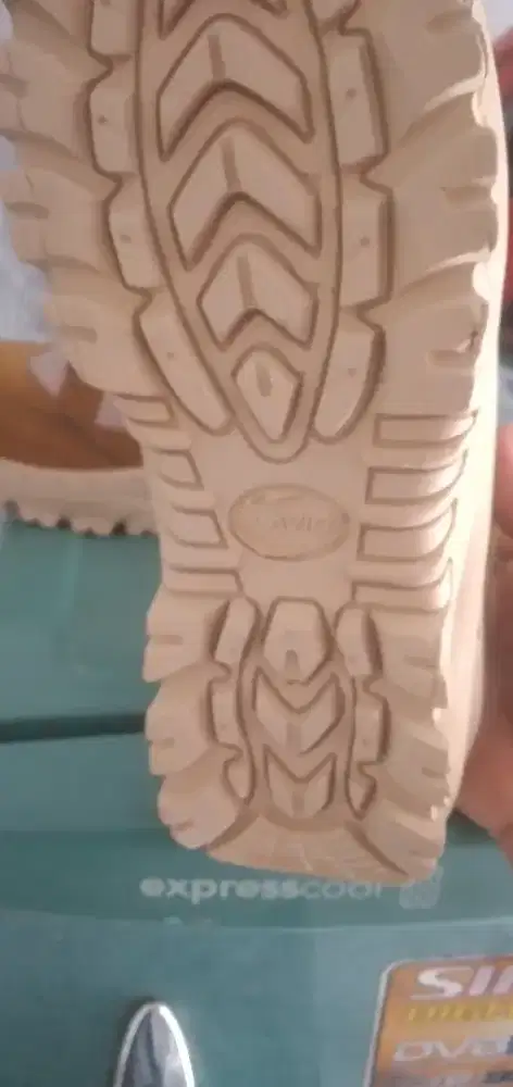 Jual sepatu merk lavio no 41