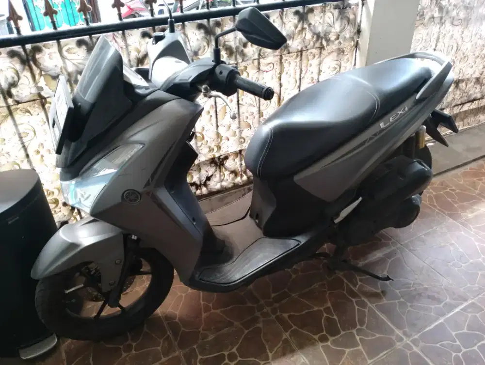 Yamaha Lexy 2018 Silver Keyless