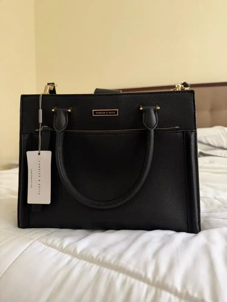 preloved charles n keith handbag black