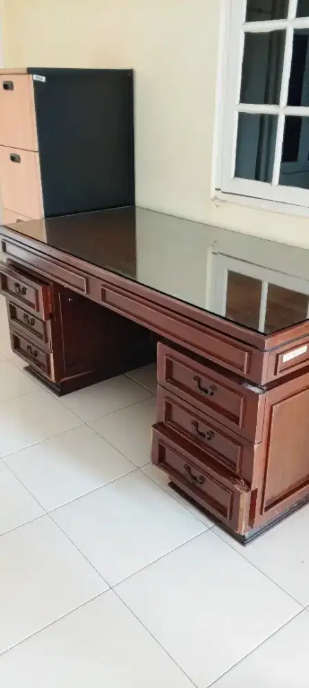 Meja kerja kayu jati