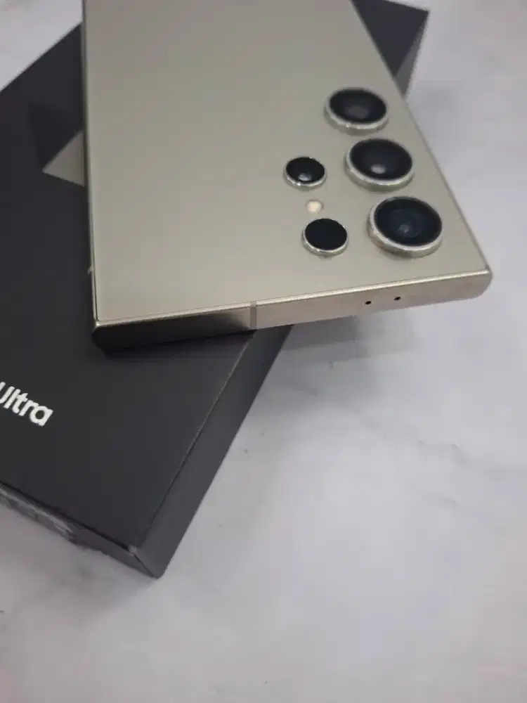 Samsung S24 ultra 12/256 sein