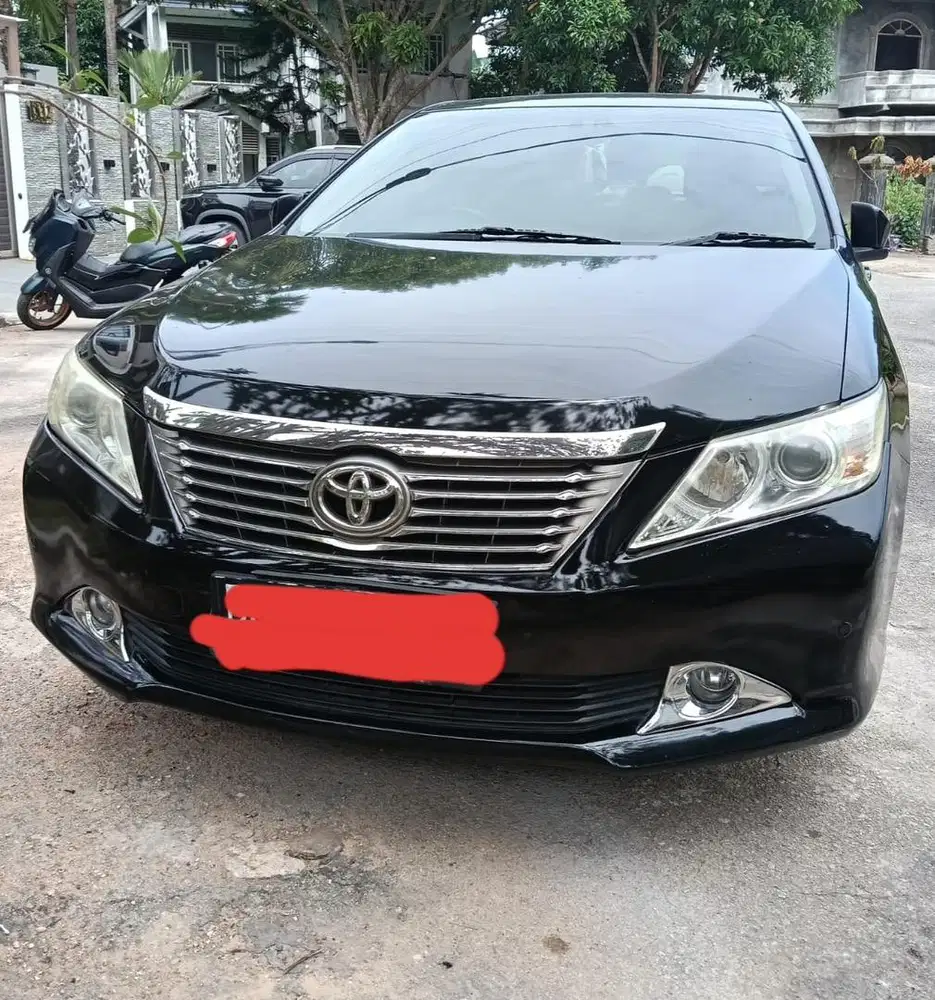 TOYOTA CAMRY TAHUN 2014