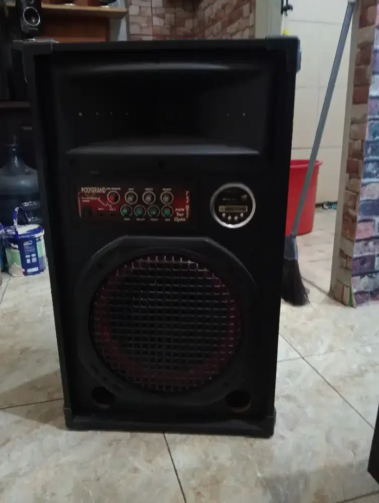 Speaker aktif merk polygrand ukuran speaker 12 inch
