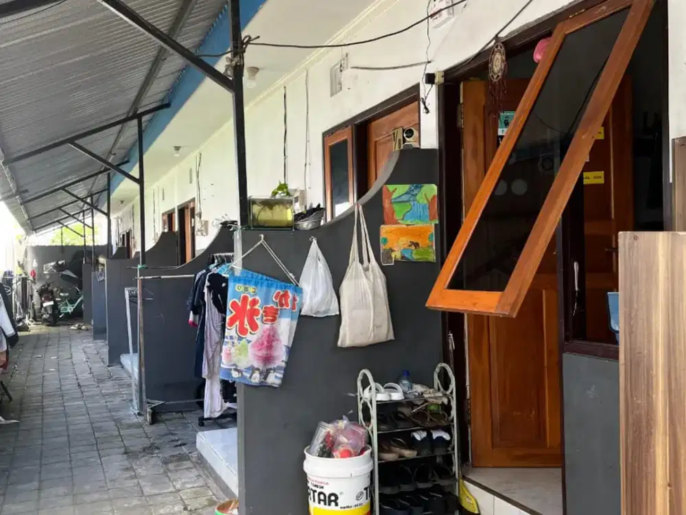 Dijual tanah bonus kos²an aktif Lokasi jl.dewi Sri batubulan gianyar Dekat terminal batubulan