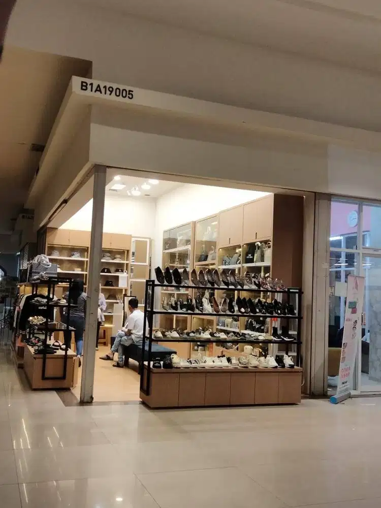 DI JUAL KIOS GANDENG DI MALL OF INDONESIA