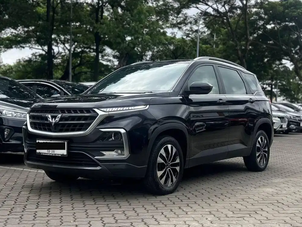 WULING ALMAZ LT LUX+ SC CVT MATIC 2022 HITAM KM 17RB