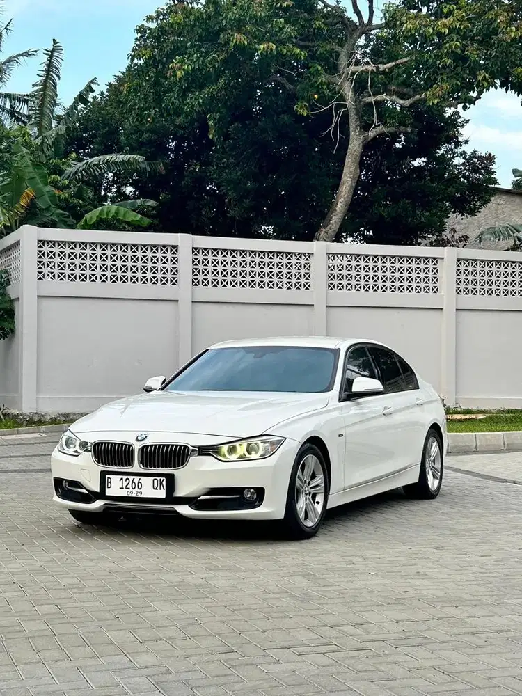 BMW 320i F30 Sport 2013 - Genap - PJKSept’26 - Bmw F30 Sport 2013