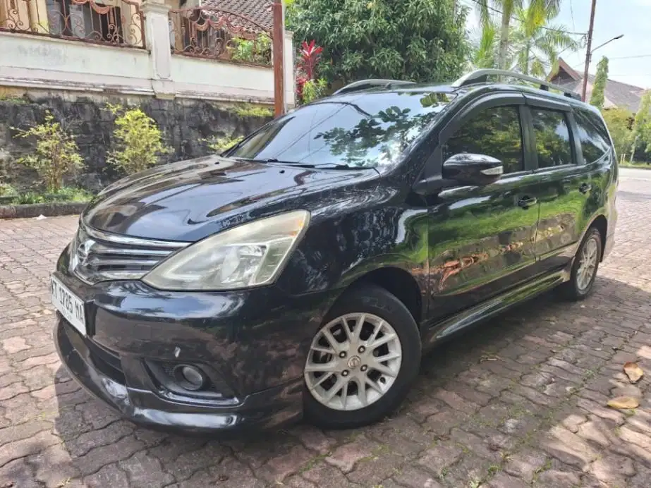 Nissan Grand livina 1.5 XV Highway Star  AT 2014 KTMA