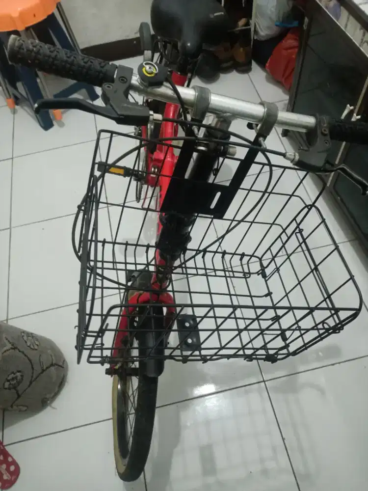 Sepeda lipat ukuran 20